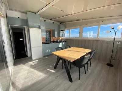 Una cocina o zona de cocina en Apartamento-sobreático 1 linea de playa