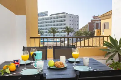 Comida en o cerca de este apartamento