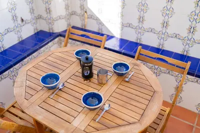 Un restaurante o sitio para comer en Puri y Lucia