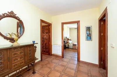 Plano de Maravilloso chalet con piscina en Baza