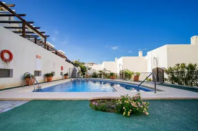 Piscina en o cerca de Aire Mediterráneo - Apartamento a 80 metros del Paseo Marítimo, WIFI, AC