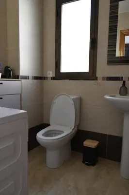 Un baño de Acogedor apartamento con terraza y vistas al mar