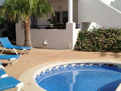 Piscina en o cerca de Nomito