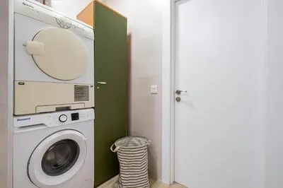Plano de Elegante loft en Almería con zona de trabajo