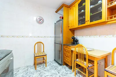 Una cocina o zona de cocina en Playa de Poniente con Piscina y Parking By Aloha Palma