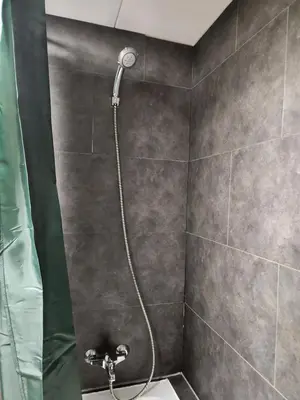Un baño de Ático Boutique con Piscina privada en el Solárium y Diseño Natural