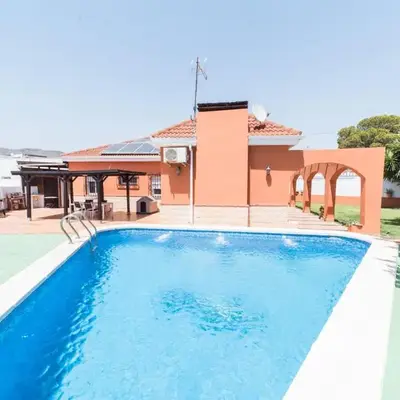 Expoholidys- Chalet privado en Castell del Rey