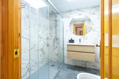 Un baño de Fantástico apartamento en el centro y junto a la playa - By Aloha Palma