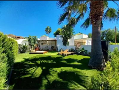 Jardín al aire libre en Casita azul