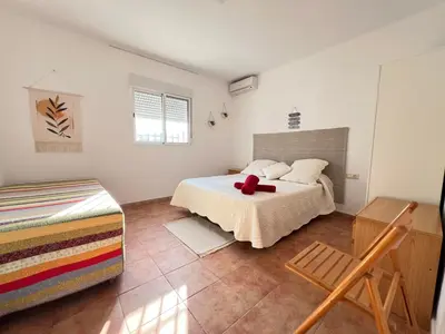 Cama o camas de una habitación en Oasis Pool in the Desert BBQ and Garden