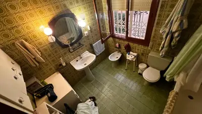 Un baño de La sal de Terreros