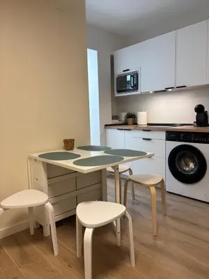 Una cocina o zona de cocina en CAPRI Almería Playa - AC