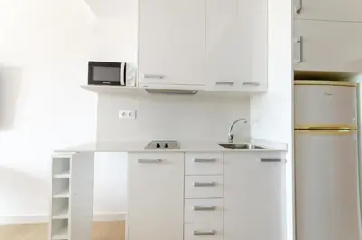 Una cocina o zona de cocina en Levante 24 Estudio Naturista primera línea