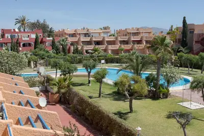 Piscina en o cerca de Levante 24 Estudio Naturista primera línea