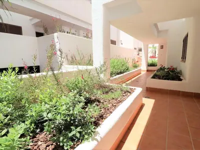 Jardín al aire libre en Apartamento moderno en San Juan de los Terreros con piscina y aire acondicionado - ES-376-7