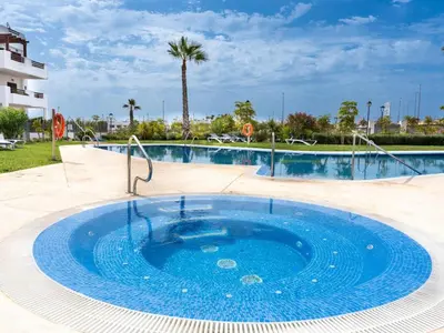 Piscina en o cerca de Apartamento de lujo para 6 pers, ¡a 500m de la playa! - ES-376-2