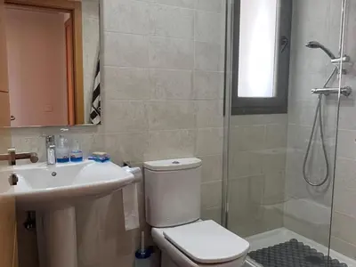 Un baño de Confortable Apartamento en Pulpí, Andalucía, 2 Dormitorios - ES-376-14