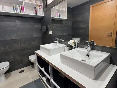 Un baño de Confortable Apartamento en Pulpí, Andalucía, 2 Dormitorios - ES-376-14