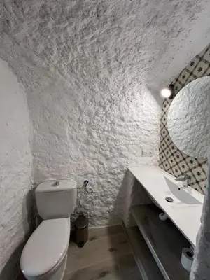 Un baño de Cuevas Halima