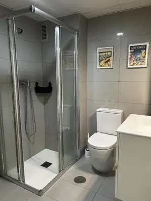 Un baño de San Pedro Urban Suites