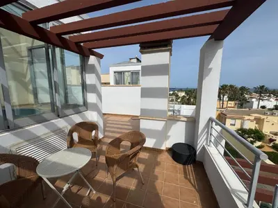 Un balcón o terraza de Apartamento Atico Vera Puerto Rey