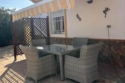 Un patio o zona al aire libre en Casa Bueno- Sleeps 7 Private Pool & AirCon