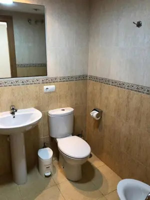 Un baño de Bajo con Jardín junto al mar de vera playa