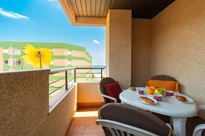 Comida en o cerca de este apartamento