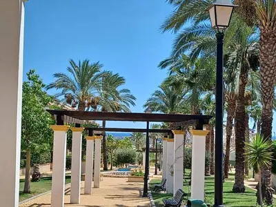 Jardín al aire libre en Beautiful ground floor with private garden and spa
