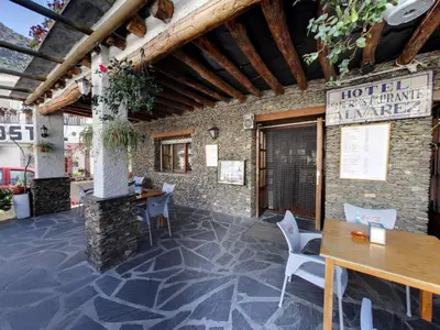 Un restaurante o sitio para comer en Hotel Rural Pepe Alvarez