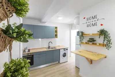 Una cocina o zona de cocina en TrendyHomes El Faro de Almería