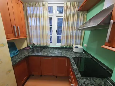 Una cocina o zona de cocina en Ático con amplia terraza en Almería