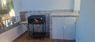 Barbacoa disponible para clientes en el apartamento