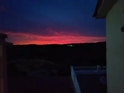 Amanecer o atardecer desde la casa o chalet o alrededores
