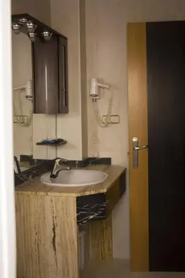 Un baño de Hotel la Parrilla
