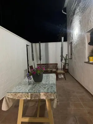 Un patio o zona al aire libre en Casa -Cueva Paraje De Los Majuelos