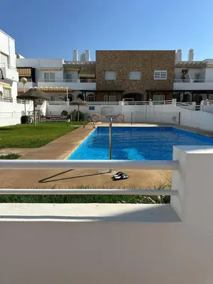 Piscina en o cerca de Apartamento con vistas al mar en Balanegra