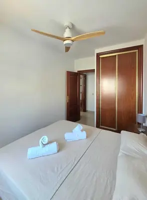 Cama o camas de una habitación en Brisa MarinaTerraza Vistas a la Isla Free PARKING