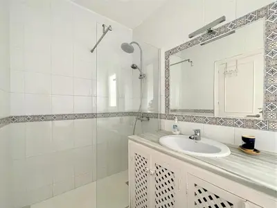 Un baño de Golf & Beachside Getaway