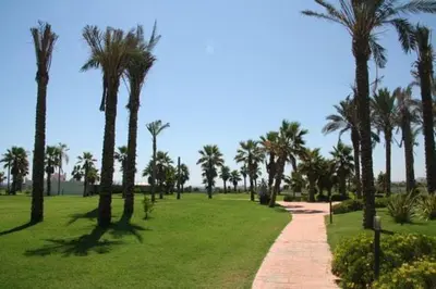 Jardín al aire libre en Vera Playa, apartamento exclusivo frente a la playa