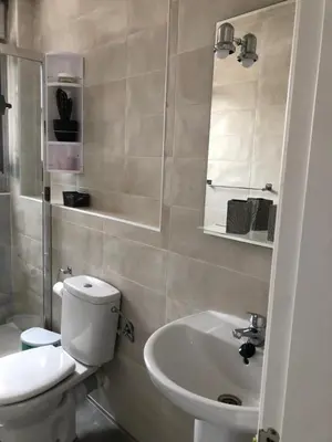 Un baño de El Rincón de Agua Amarga lll
