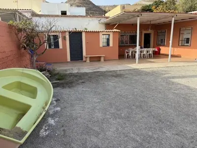 Edificio en el que se encuentra la casa o chalet