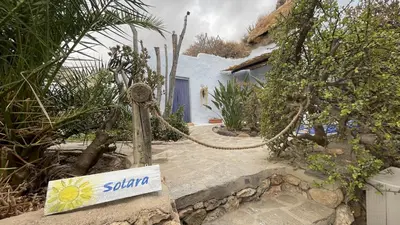 Jardín al aire libre en Casa Cueva Solara, peace and nature in Cabo de Gata