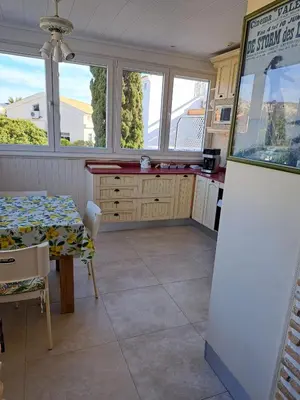 Una cocina o zona de cocina en Nudist Area ONLY # Direct Beach Access # Pets # Terrace