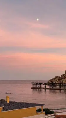 Plano de Luminoso dúplex con acceso a playa y vistas al mar