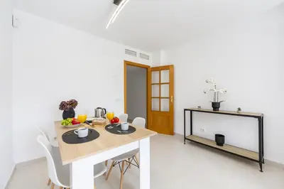 Comida en o cerca de este apartamento