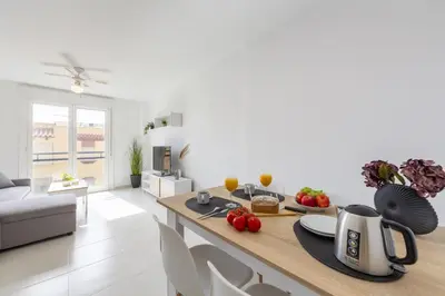 Comida en o cerca de este apartamento