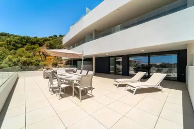 Un balcón o terraza de Medblue Vista Sea View Retreat