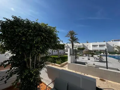 Plano de apartamento en Vera Playa con piscina privada