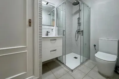 Un baño de R2312 Natsun El Cano 3 Vera Playa Almería